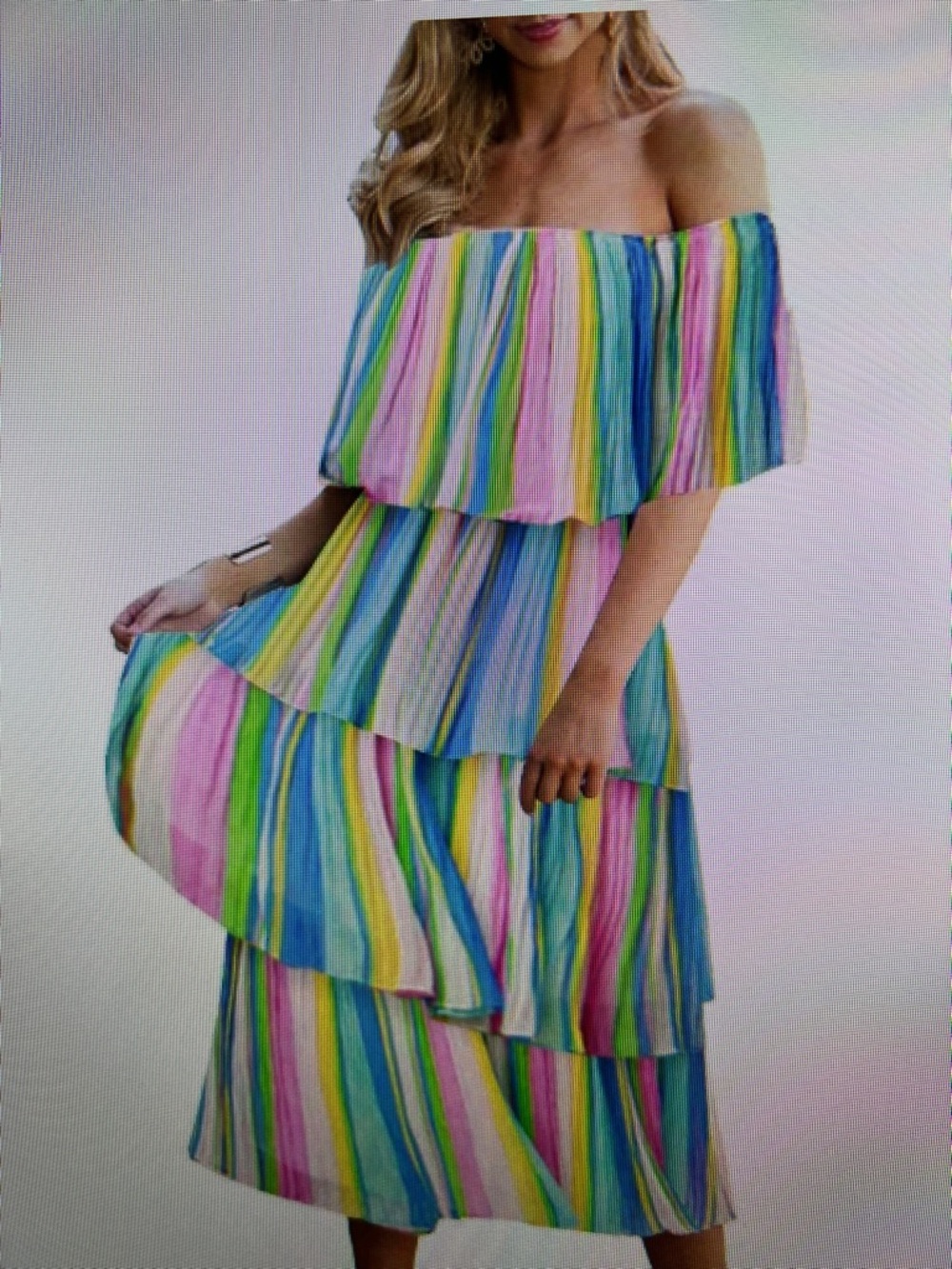 Lulu’s Ruffled tiered. Maxi dress size M